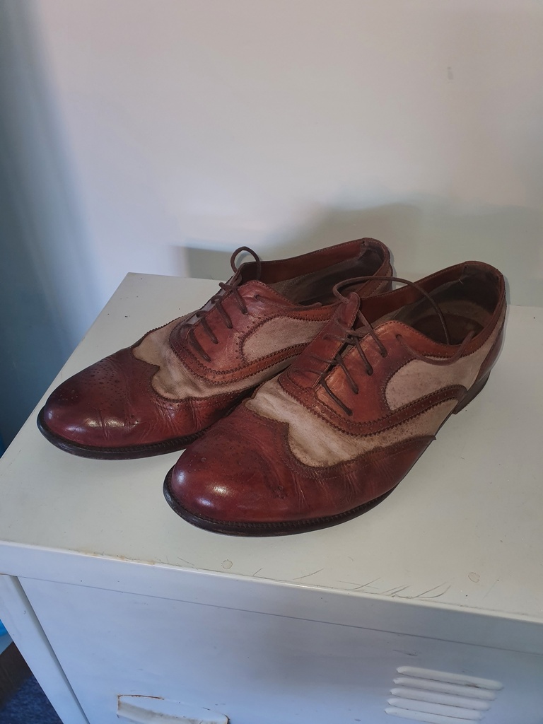 Mens 2 Tone Leather Shoes (size 42-1/2)