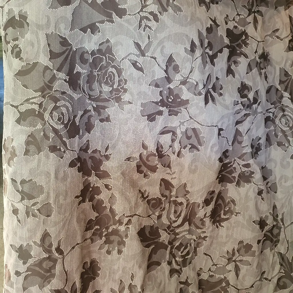 [ROLL04] Curtain Fabric 2 Tone Silver Flower per Meter (Roll#04)