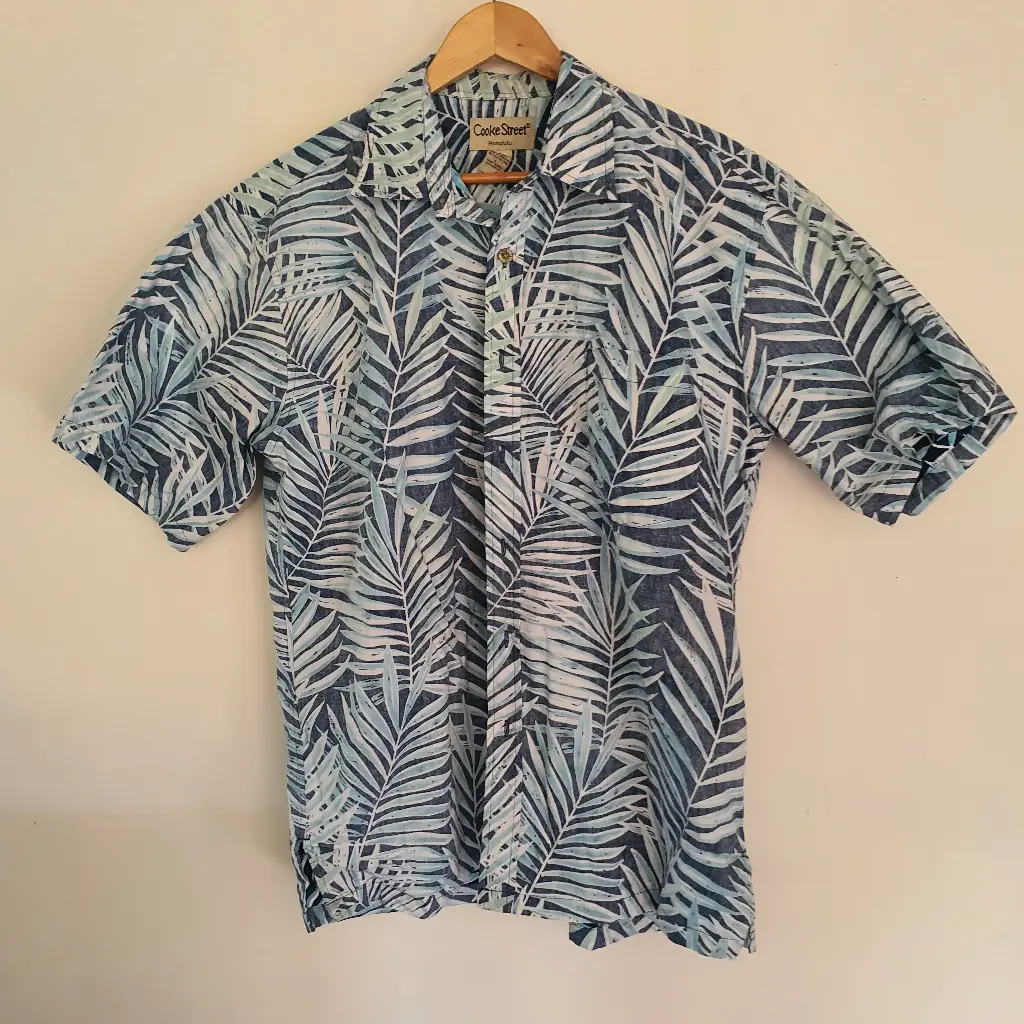 Preloved Mens Shirt S/S - 
Washed Blue (L)