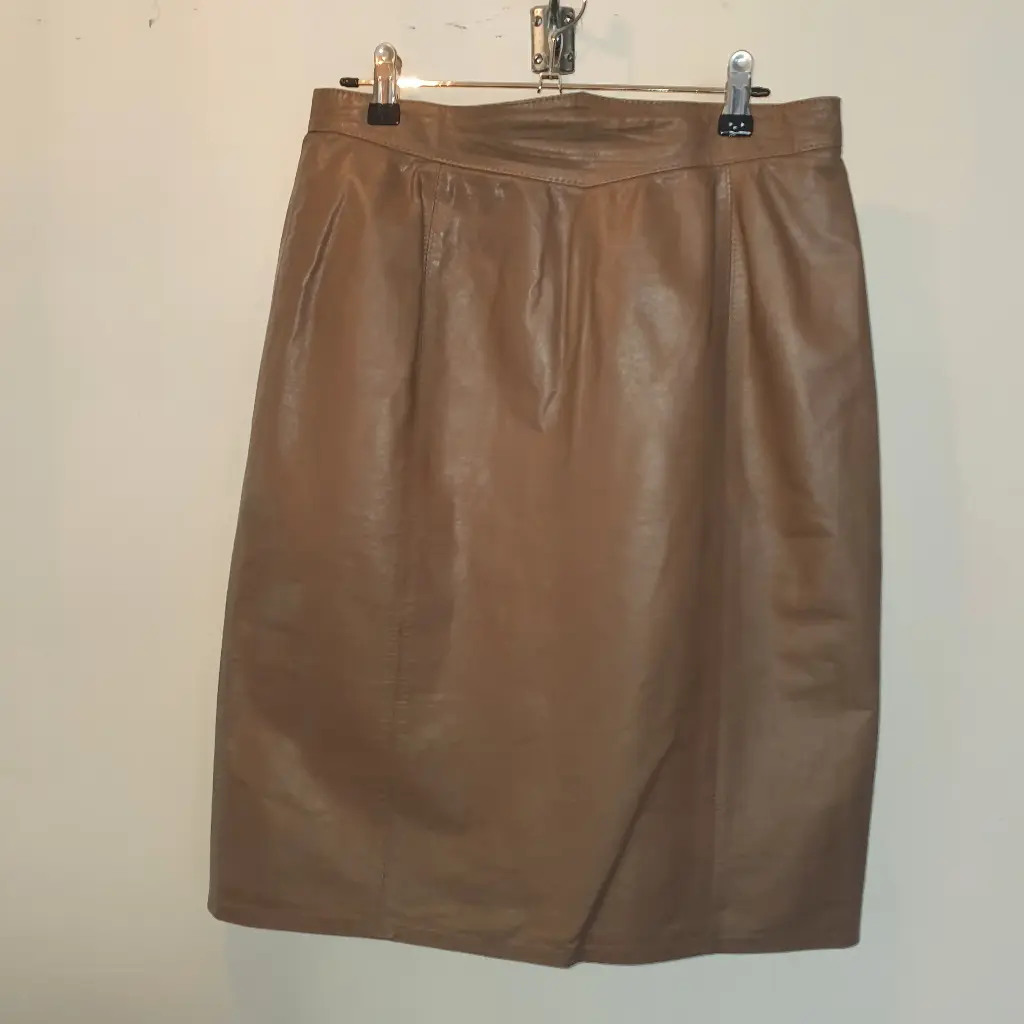 [WSK01] Preloved Womens Skirt - Leather Mini size 14