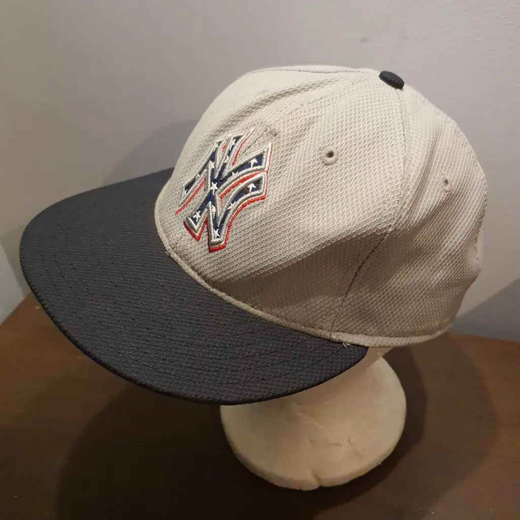 [HC23] Preloved Cap - NY Grey 59.6cm