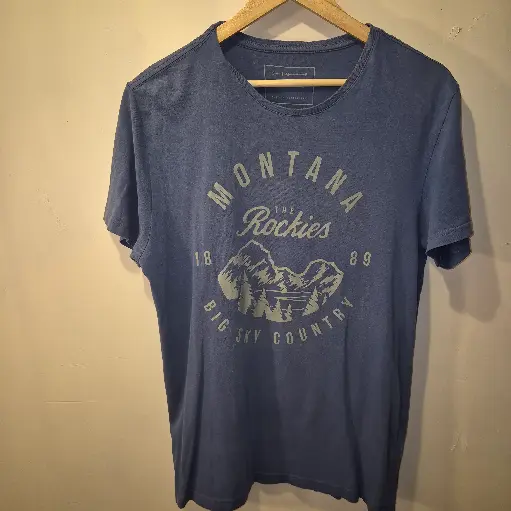 [PLMT05] Preloved Mens TShirt - Montana Big Sky Country Slim Fit size L